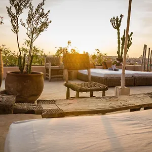 3* Riad 144